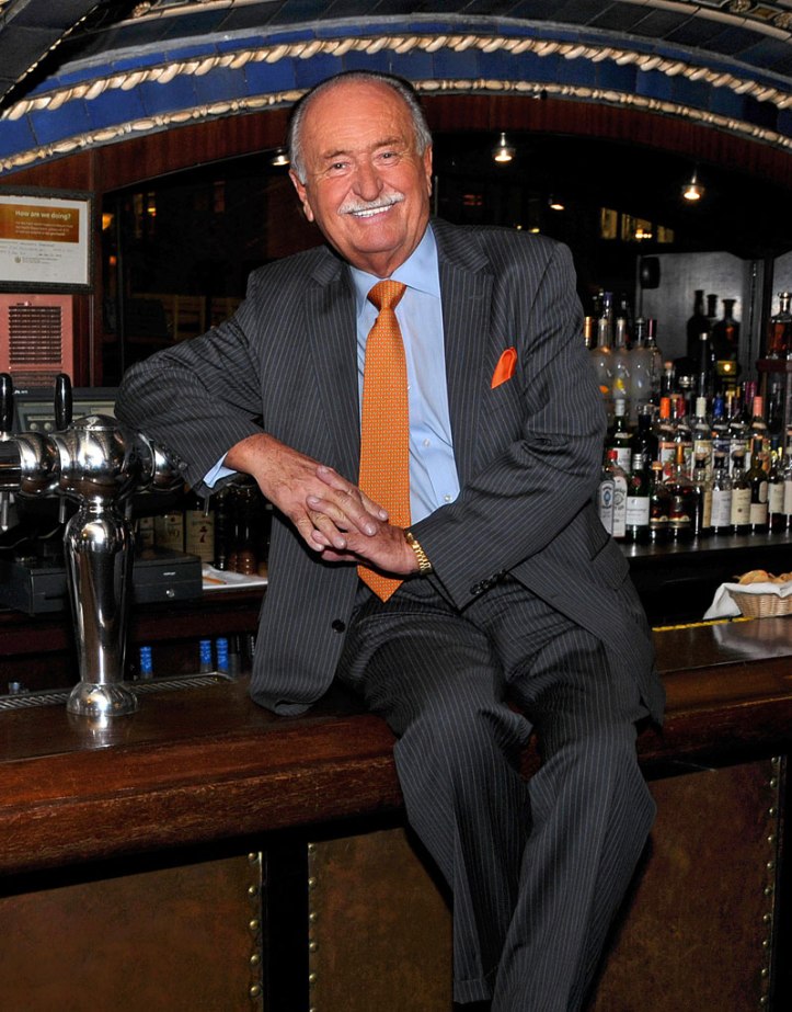 Wolfgang Zwiener Bar