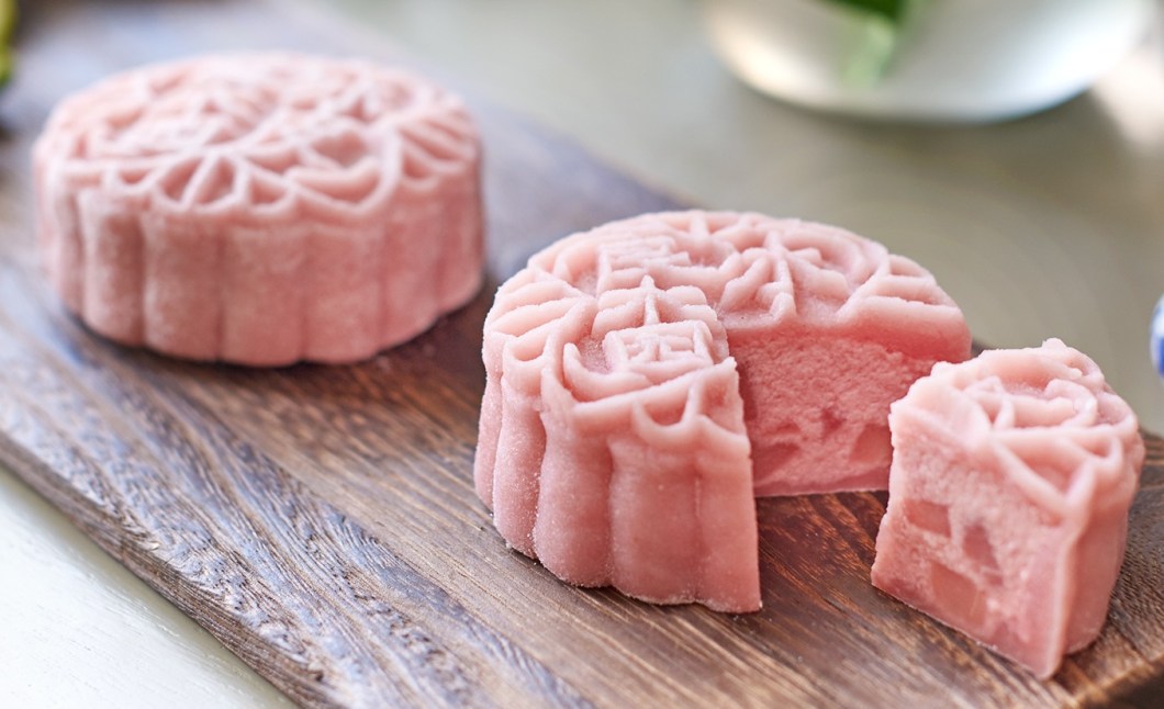 1Prickly Pear Bergamot Snowskin Mooncake