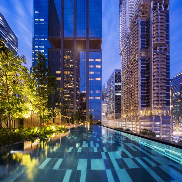 1Outdoor Infinity Pool