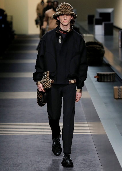 05_FENDI_MEN_FW_18-19