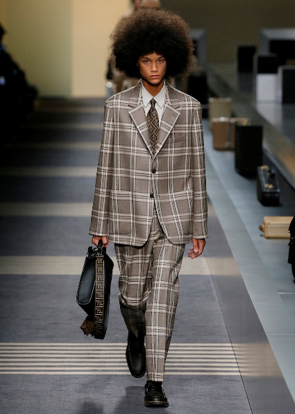 42_FENDI_MEN_FW_18-19