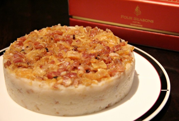 Carrot Cake w Chinese sausages.jpg