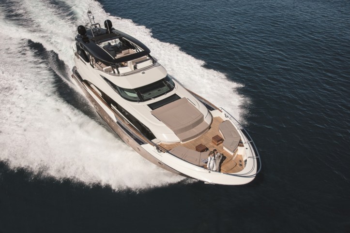 1  07_MCY96_Navigation.jpg