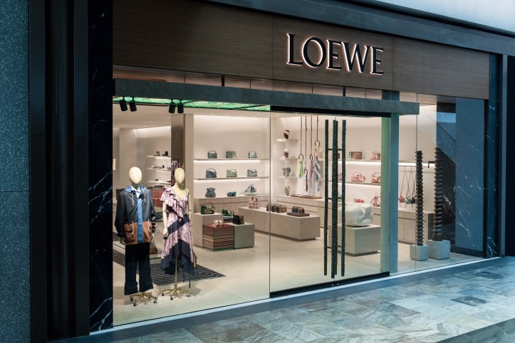 Loewe Store-7856
