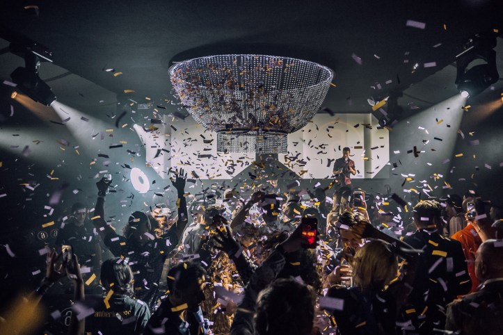 Amber Lounge - Saturday Extravaganza atmosphere.jpg