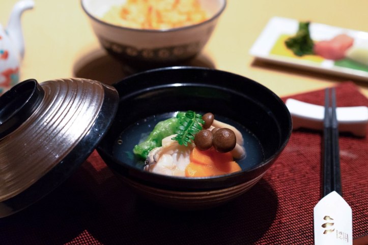 Dashi_Soup with Hamaguri Clam