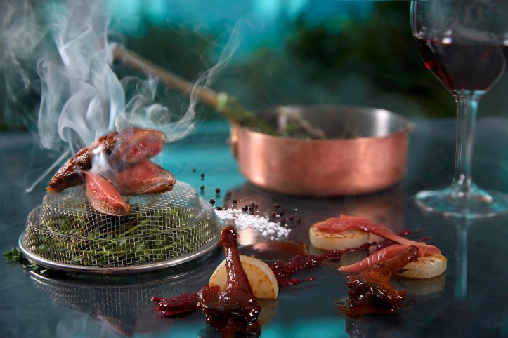 roasted Bresse pigeon mixed berries rosemary smoked white turnips_credits solostepstudio