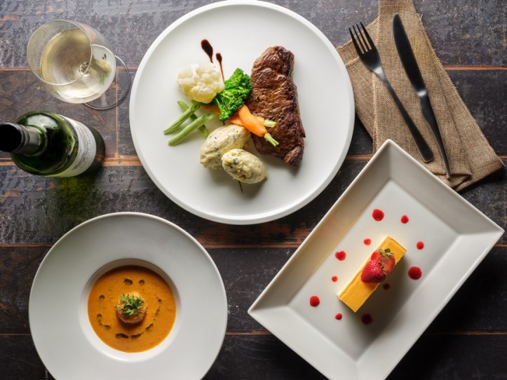 SE7ENTH - 3-course set dinner