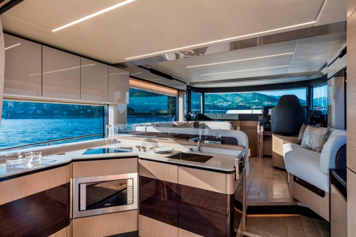 Absolute_Navetta48_02