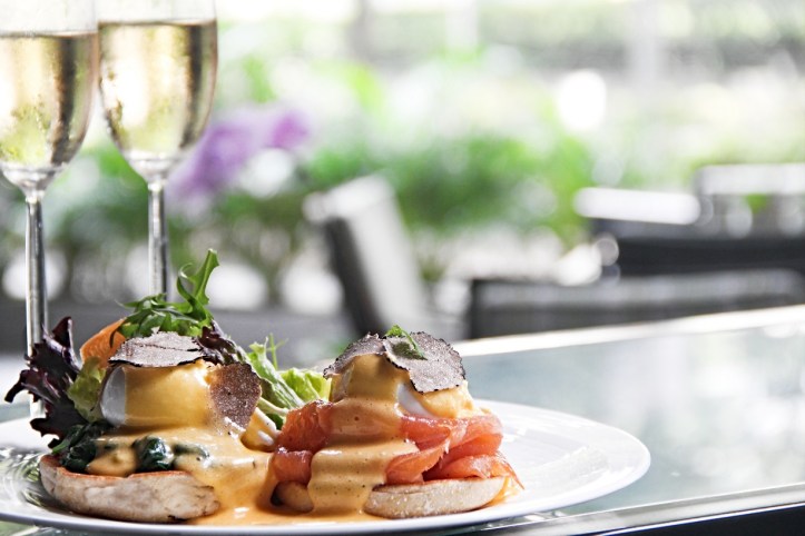 Eggs Benedict and Prosecco