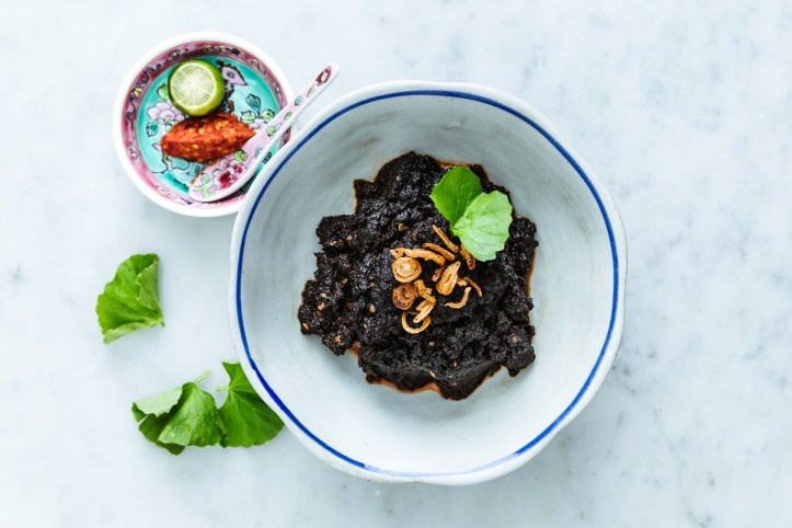 Folklore_sambal buah keluak