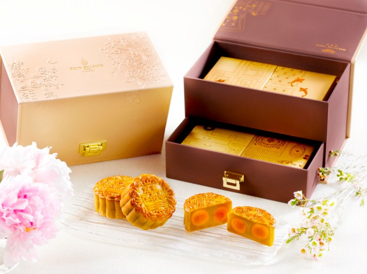 (HERO IMAGE) Four Seasons Hotel Singapore - Mooncake 2018