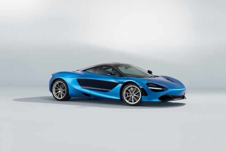Medium-9606-McLaren720SPacificTheme