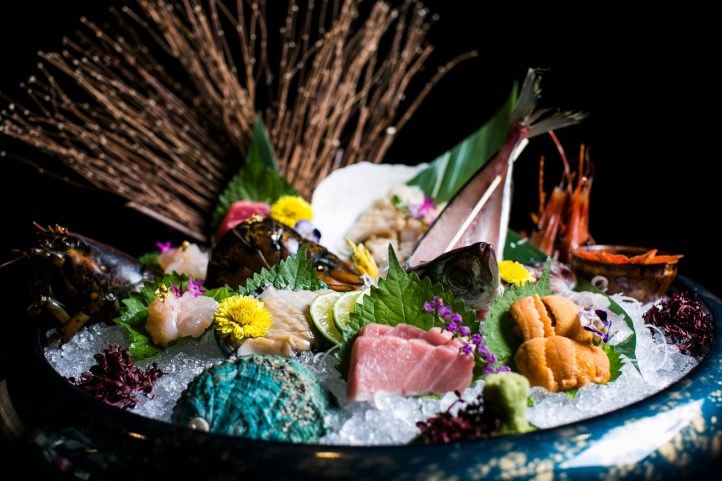 RIZU - Assorted Live Fish _ Sashimi Premium 3