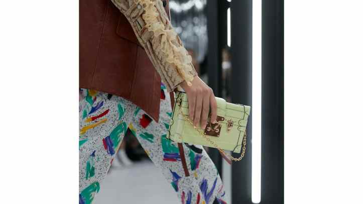 louis-vuitton--1300_LVNow_Women_Spring_Summer_2019_Show_Details_1_DI3