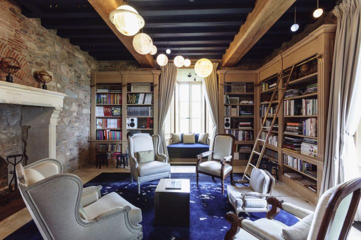 Le-chateau-domaine-des-etangs-bibliotheque