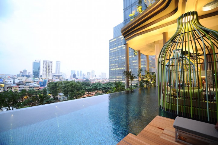 14. PARKROYAL on Pickering Facilities_Dedicated Wellness Floor_Infinity Pool