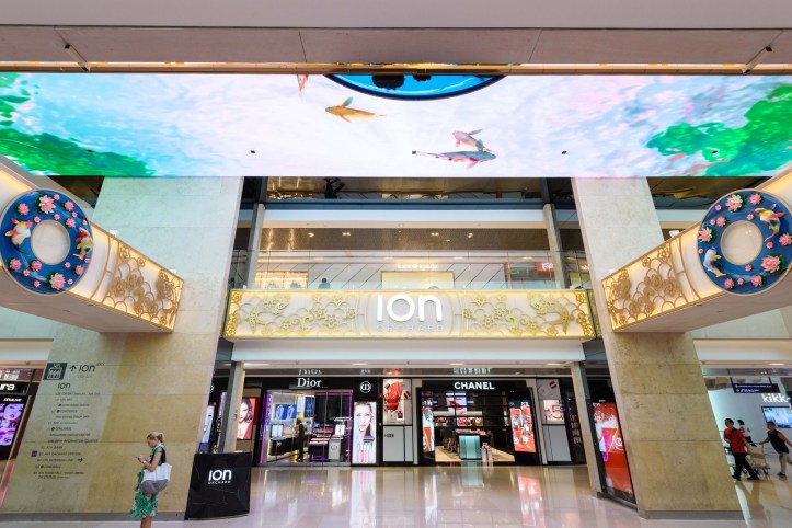 ion orchard cny deco at basement 2