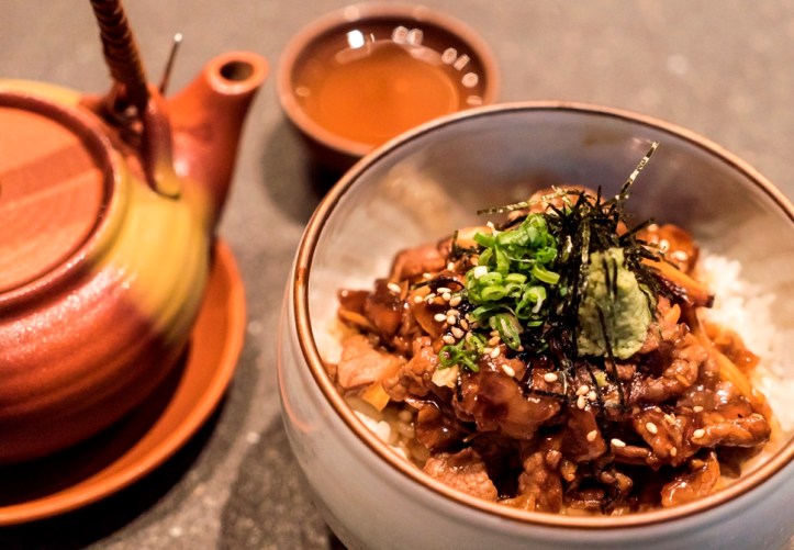 Mini Wagyu Kaisen Chirashi 1.jpg