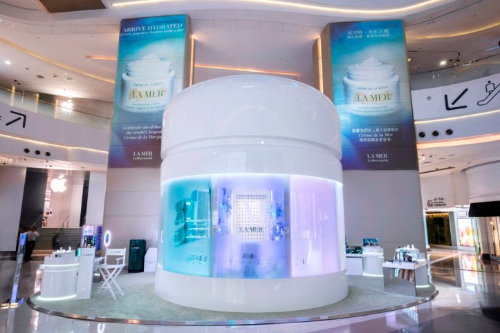 World’s largest Crème de la Mer jar at T Galleria Beauty by DFS, Causeway Bay, Hong Kong