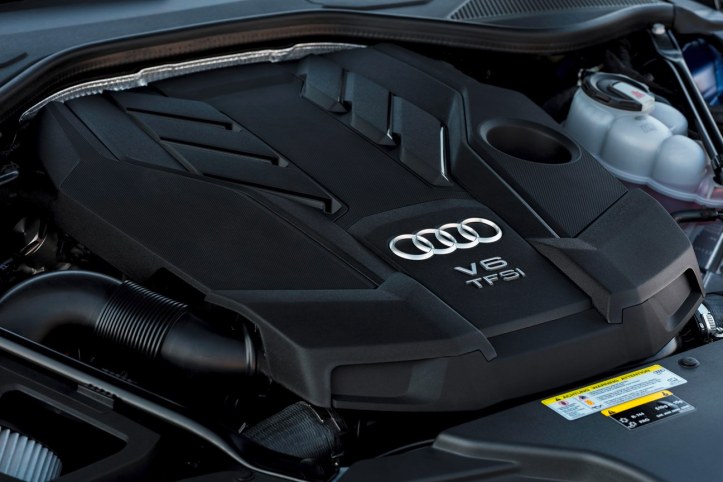 Audi A8 (21)