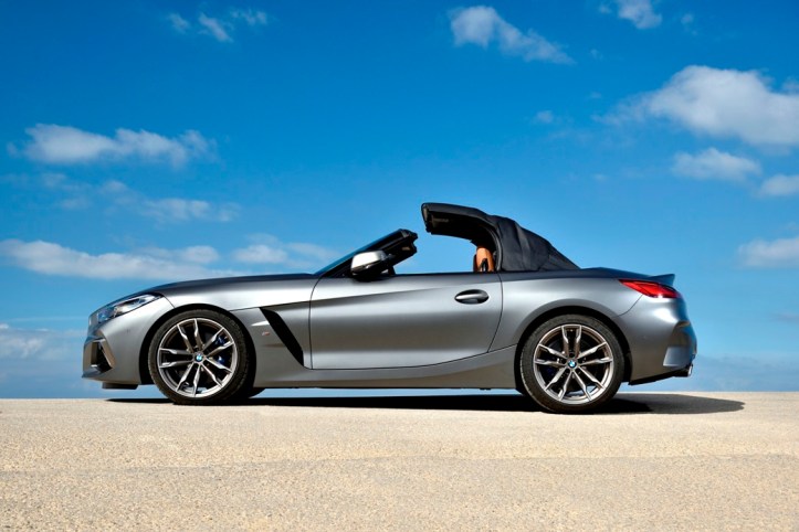 P90328370_highRes_the-new-bmw-z4-m40i-.jpg