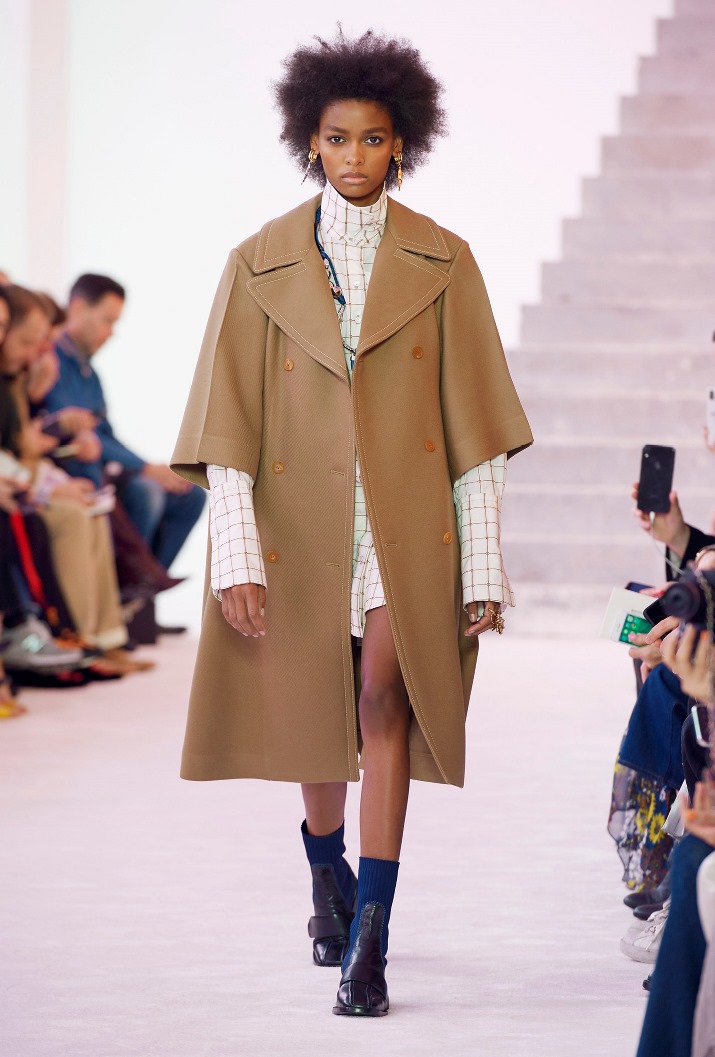 Chloé Fall Winter 2019 - 01