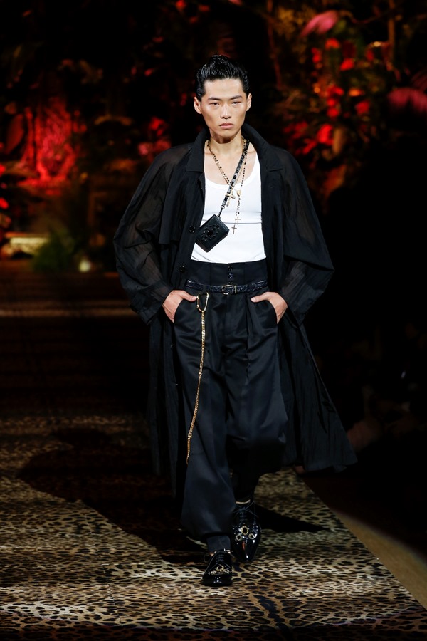 Dolce&amp;Gabbana Men's Fashion Show Spring-Summer 2020 (71)