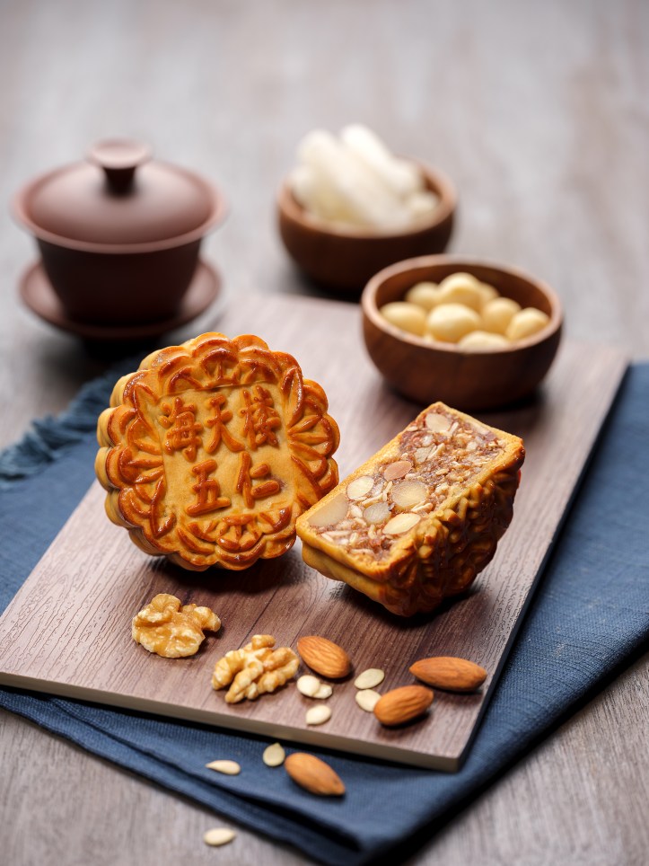 Assorted Nuts with Chicken Ham.jpg