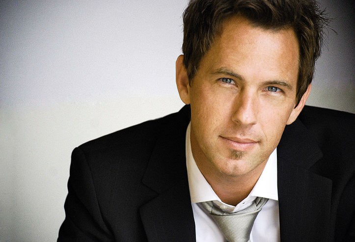 Daniel Jones (Savage Garden) - Performing at The Podium Lounge Singapore 2019 Fri 20, Sat 22 & Sun 22 Sept - B