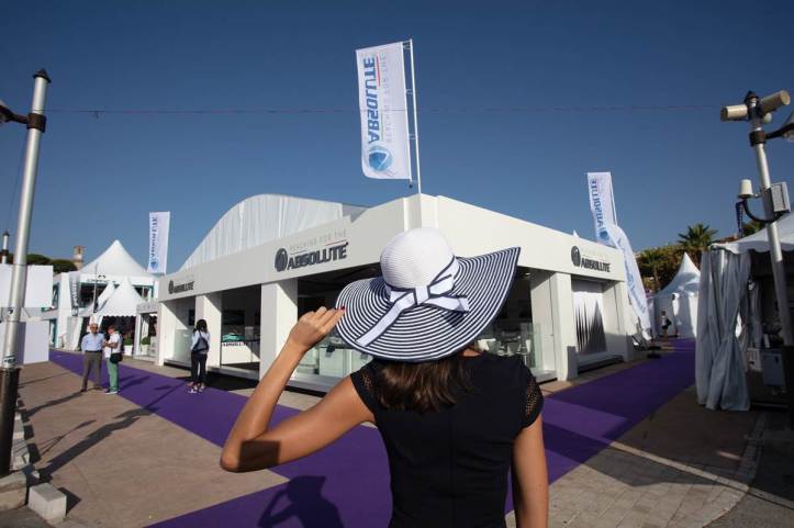 Cannes-Yachting-Festival-Absolute-Yachts-2018_01.jpg