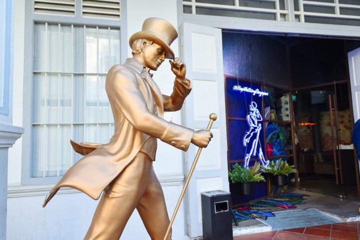 JW Gold_Event Setup Outside