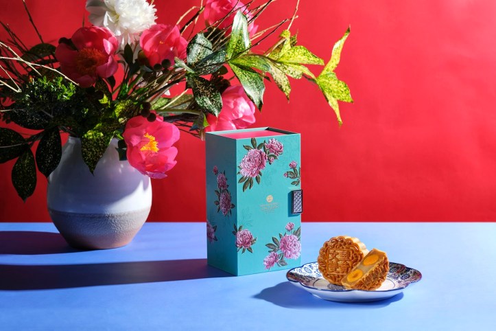 MOS_Mooncake2019-Baked Double Yolk and White Lotus Paste2