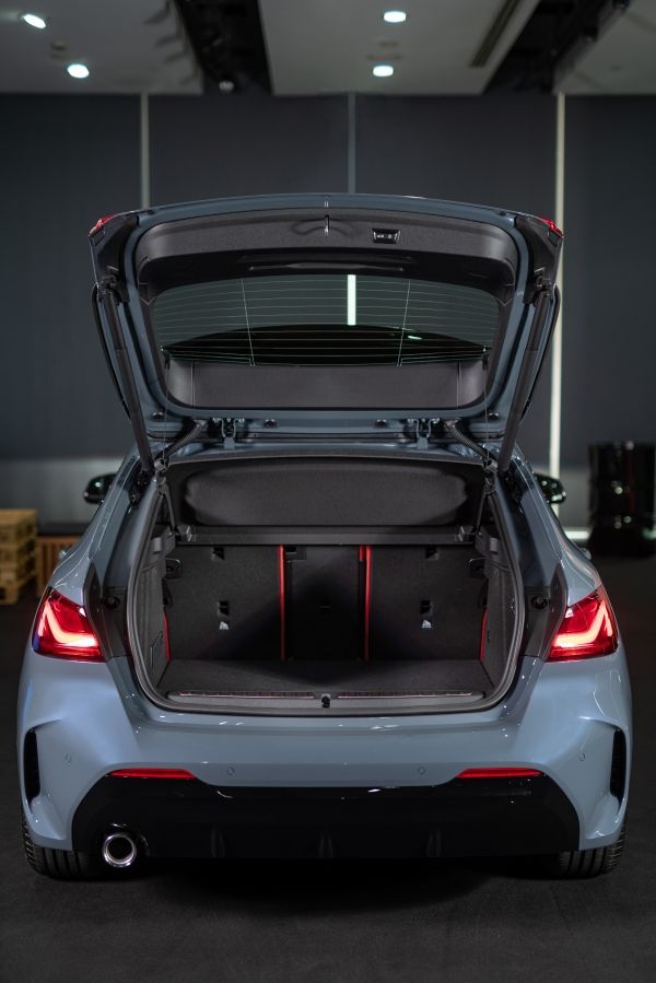 P90363241_lowRes_the-all-new-bmw-1-se