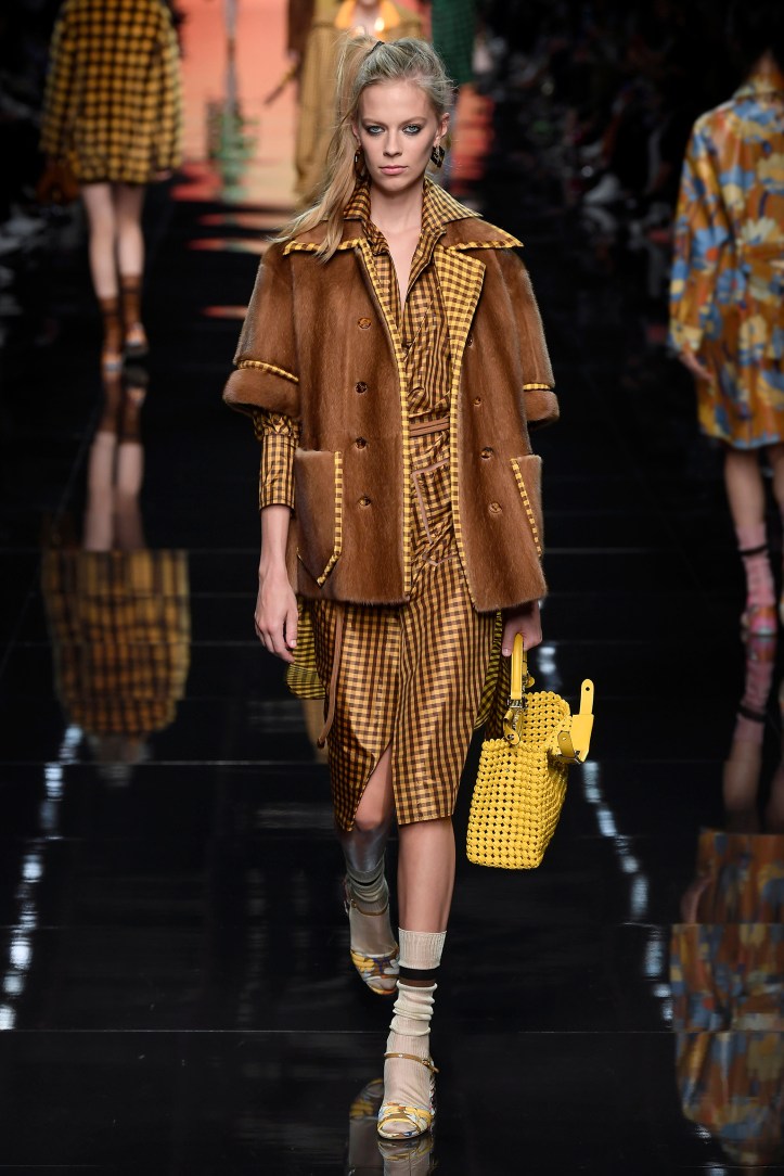 10_FENDI _WOMAN_SS_20