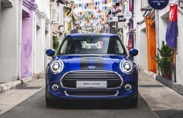 P90368767_lowRes_mini-one-carnaby-edi