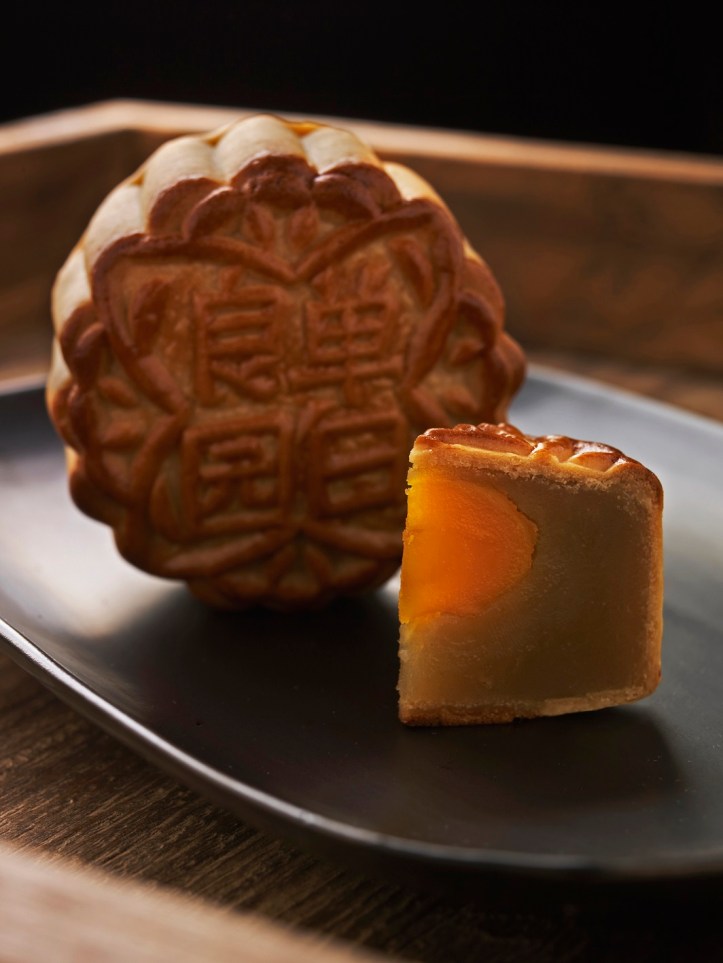 White Lotus Seed Paste with Single Yolk