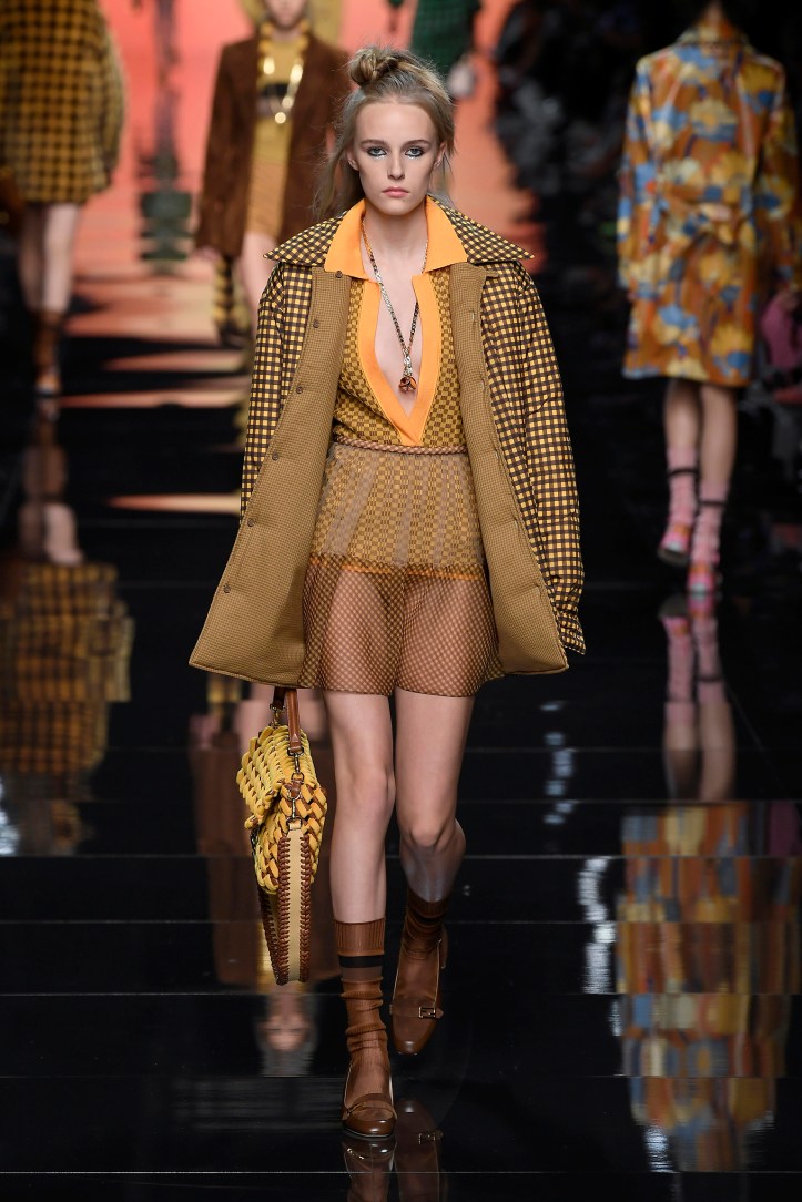 11_FENDI _WOMAN_SS_20