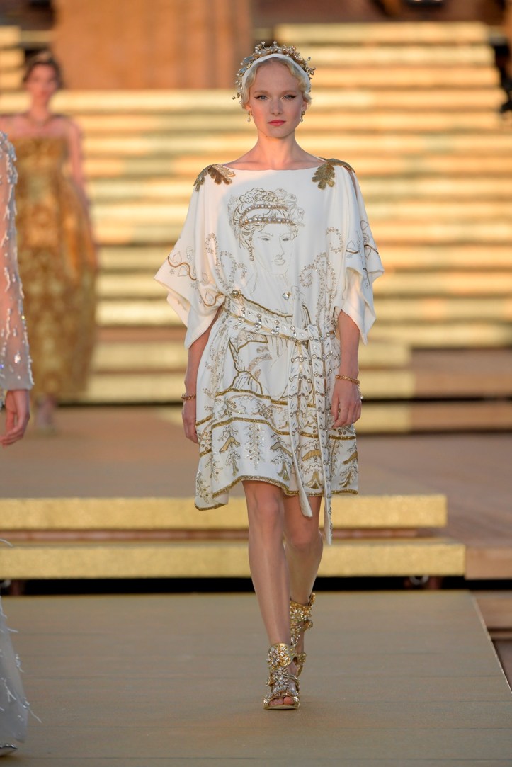 Dolce&amp;Gabbana_Alta Moda_Agrigento_2019_Runway (24)