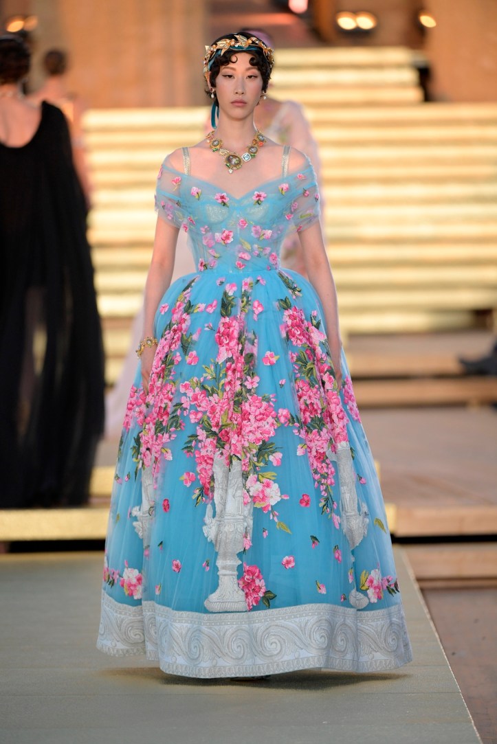 Dolce&amp;Gabbana_Alta Moda_Agrigento_2019_Runway (37)
