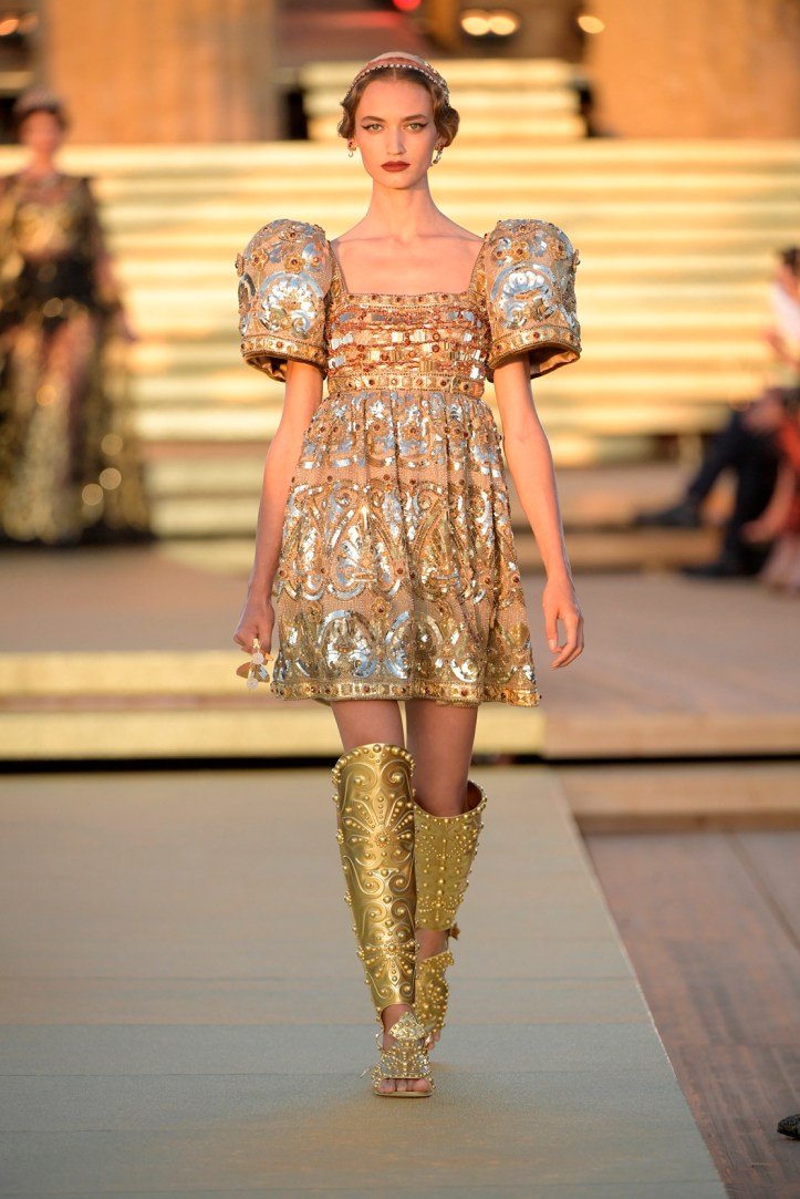 Dolce&amp;Gabbana_Alta Moda_Agrigento_2019_Runway (8)