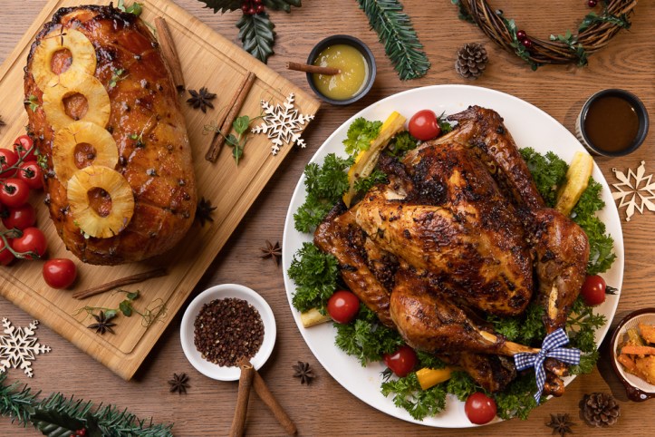 Holiday Inn Singapore Atrium_Roasted Mala Turkey and Honey Glazed Gammon Ham