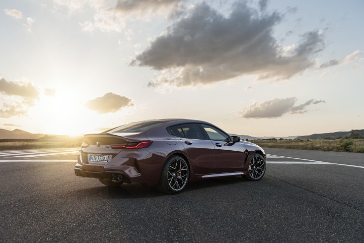 P90369565_highRes_the-new-bmw-m8-gran-