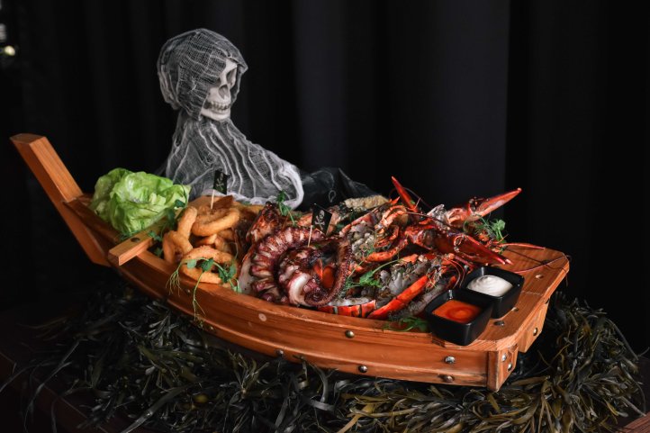 Pirate's Seafood Platter.jpg