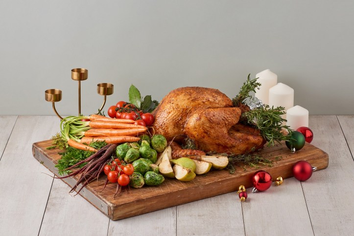 Regent Singapore_Basilico_Mirto and Juniper Berry Infused Whole Turkey Stuffed with Williams Pears and Heirloom Beetroots