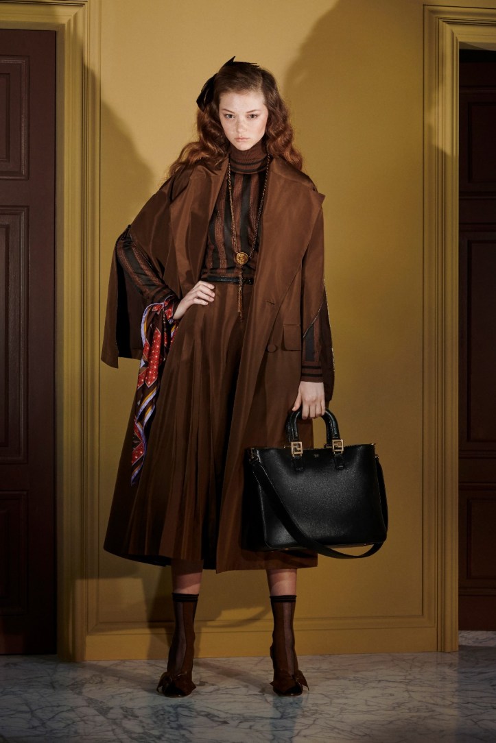 15_FENDI W Resort 2020