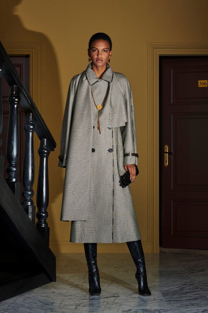 22_FENDI W Resort 2020