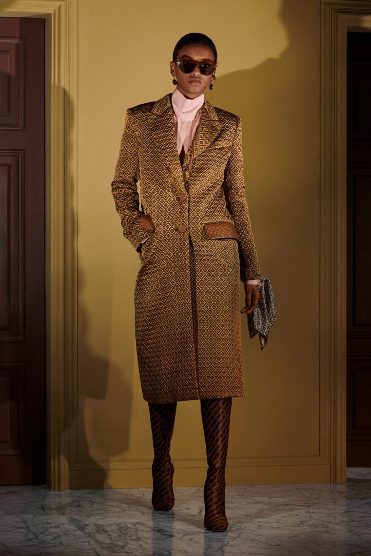 32_FENDI W Resort 2020