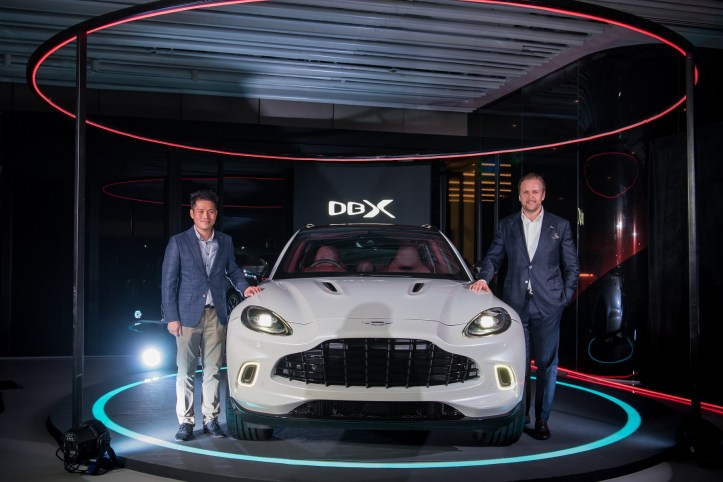 Aston Martin DBX (6)