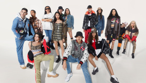 Burberry Festive Campaign c Courtesy of Burberry _ Mert Alas and Marcus Piggott_008